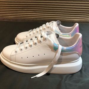 Alexander McQueen sneaker “laser” size 11.5-12